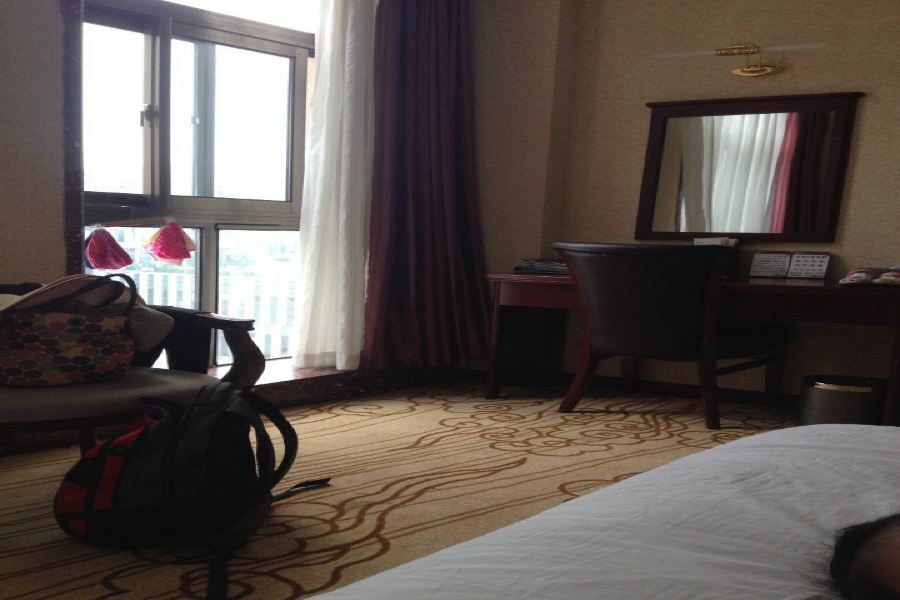 Weihai Happy Hot Spring Hotel Exterior photo